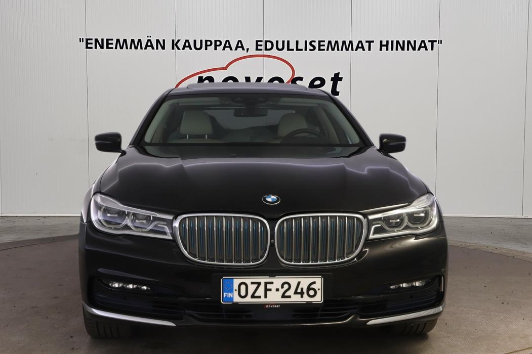 BMW 740 2016