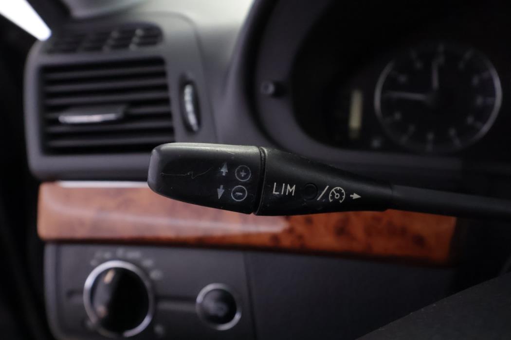 MERCEDES-BENZ E 2004