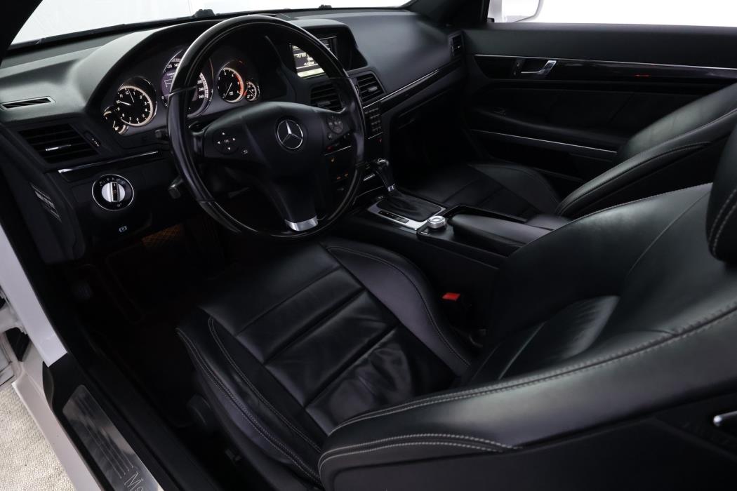 MERCEDES-BENZ E 2009