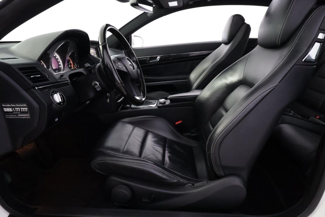 MERCEDES-BENZ E 2009