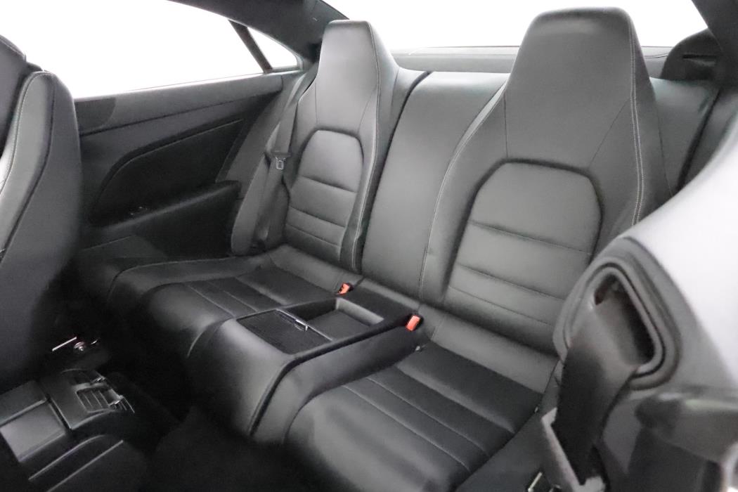 MERCEDES-BENZ E 2009