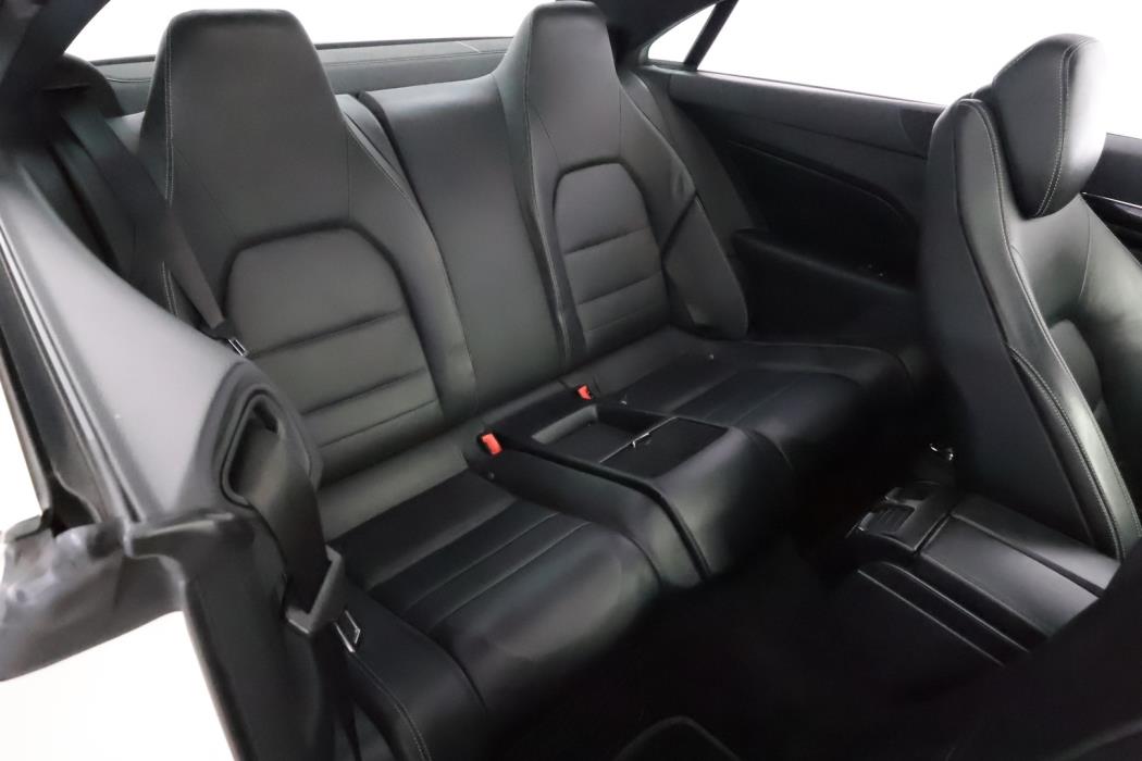 MERCEDES-BENZ E 2009