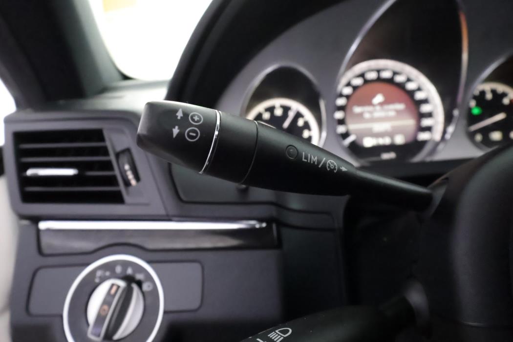 MERCEDES-BENZ E 2009