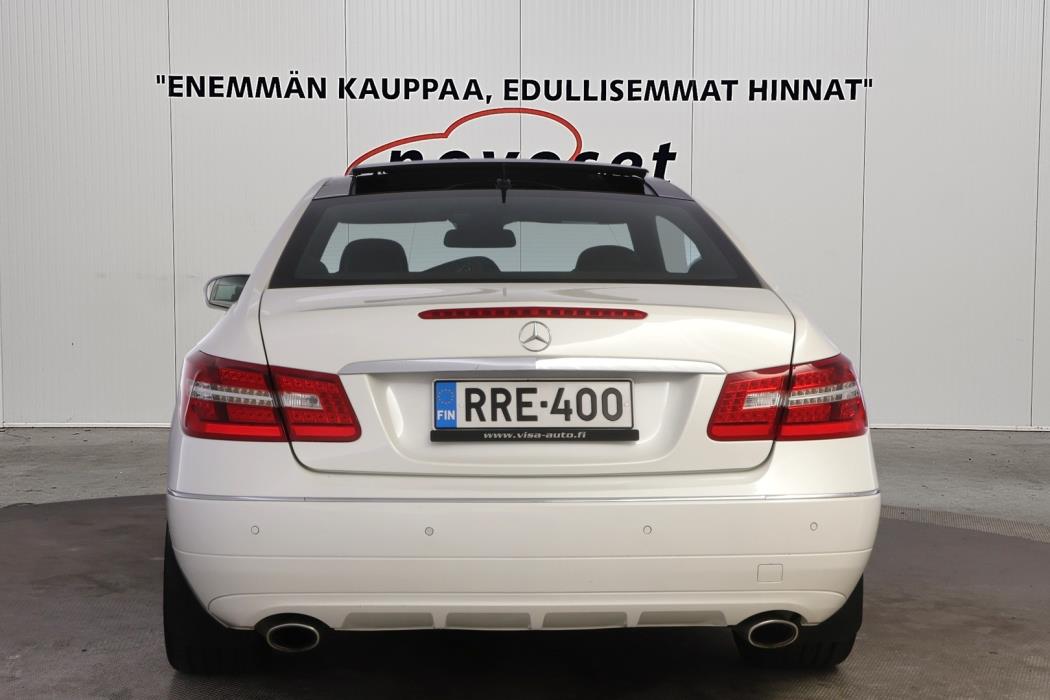 MERCEDES-BENZ E 2009
