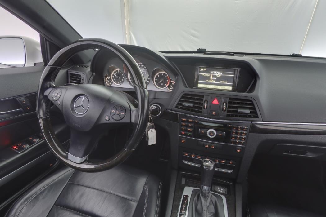 MERCEDES-BENZ E 2009