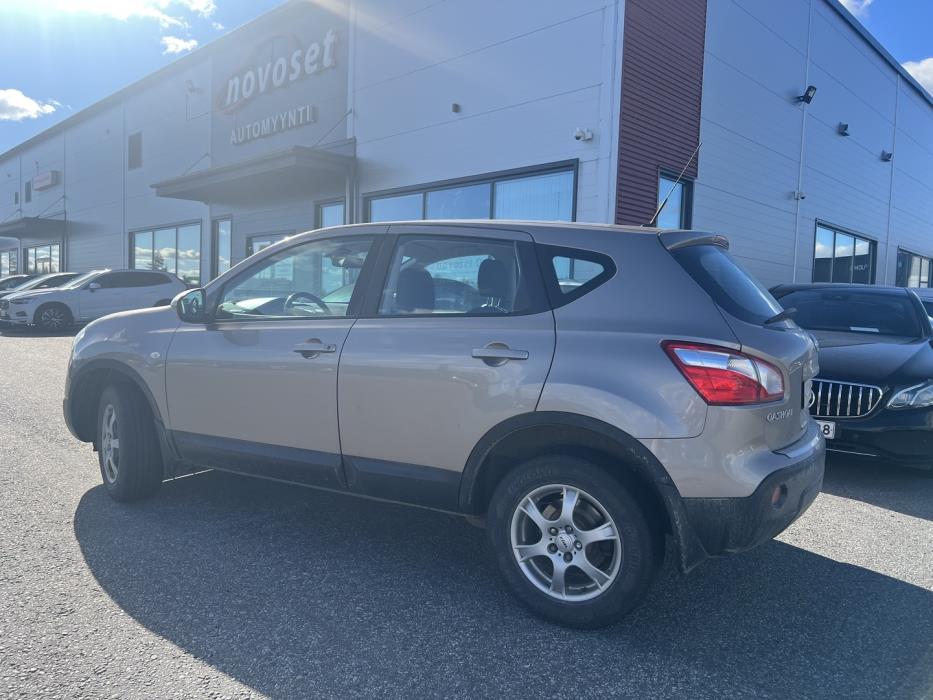NISSAN Qashqai 2011