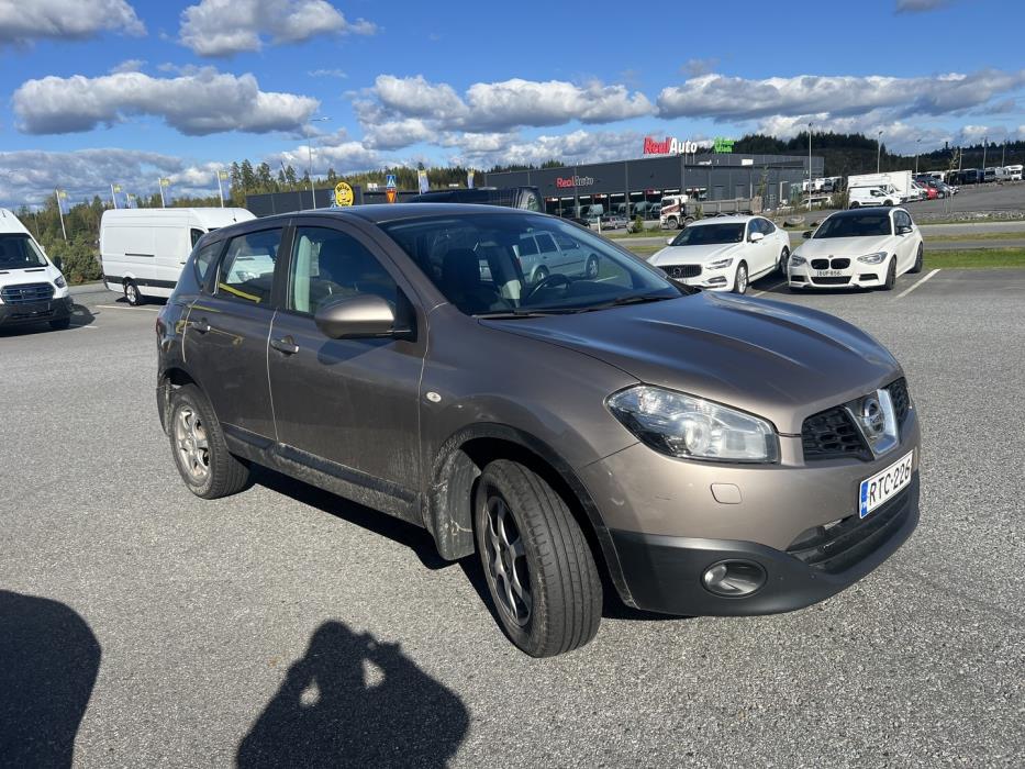 NISSAN Qashqai 2011