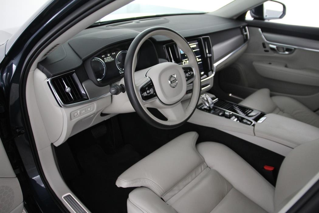 VOLVO V90 2020