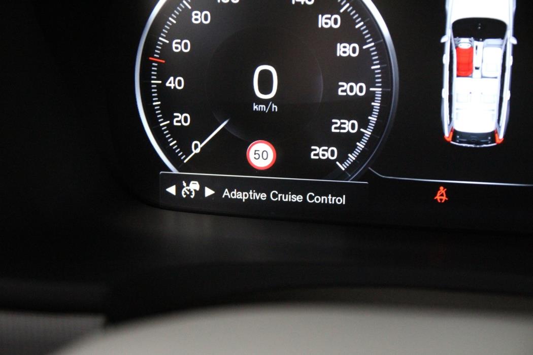 VOLVO V90 2020
