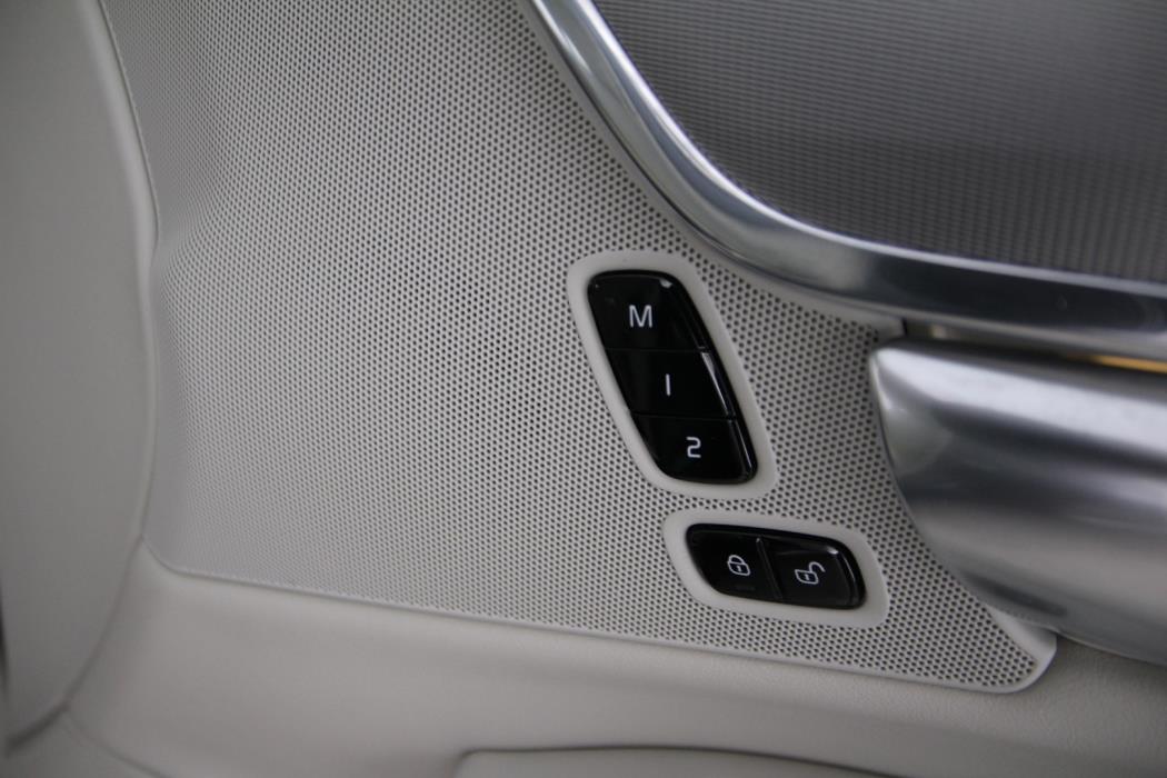 VOLVO V90 2020