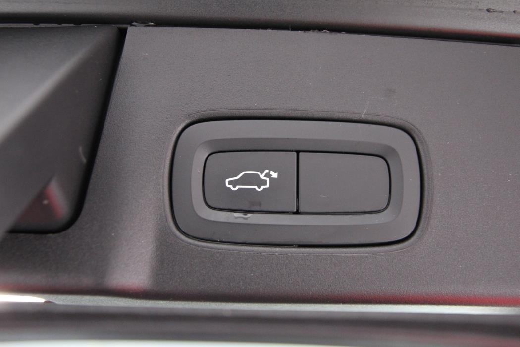 VOLVO V90 2020