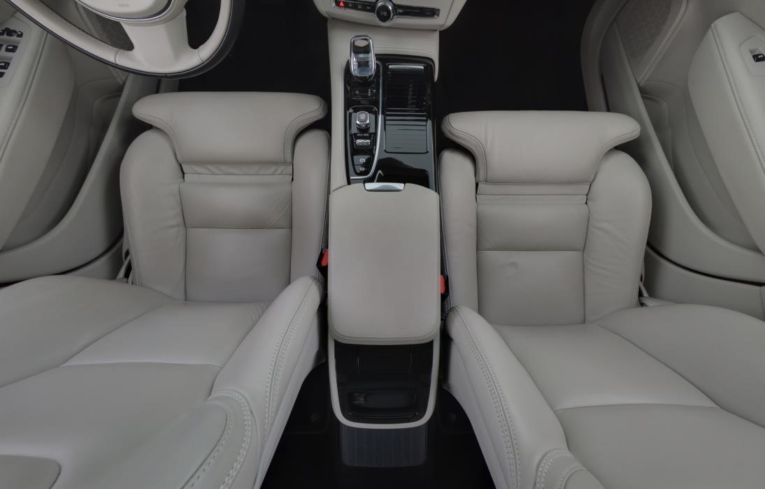 VOLVO V90 2020