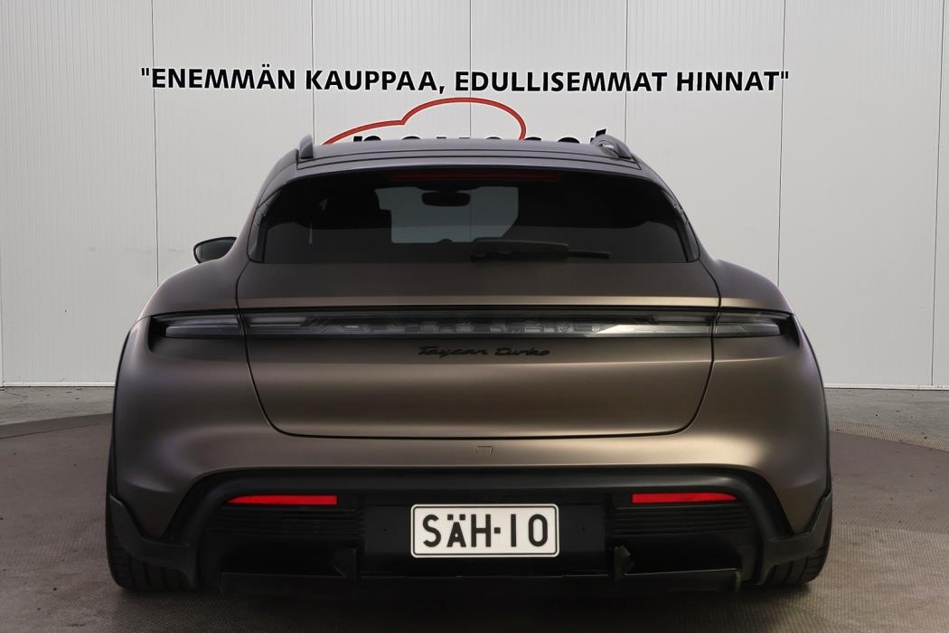 PORSCHE Taycan 2022