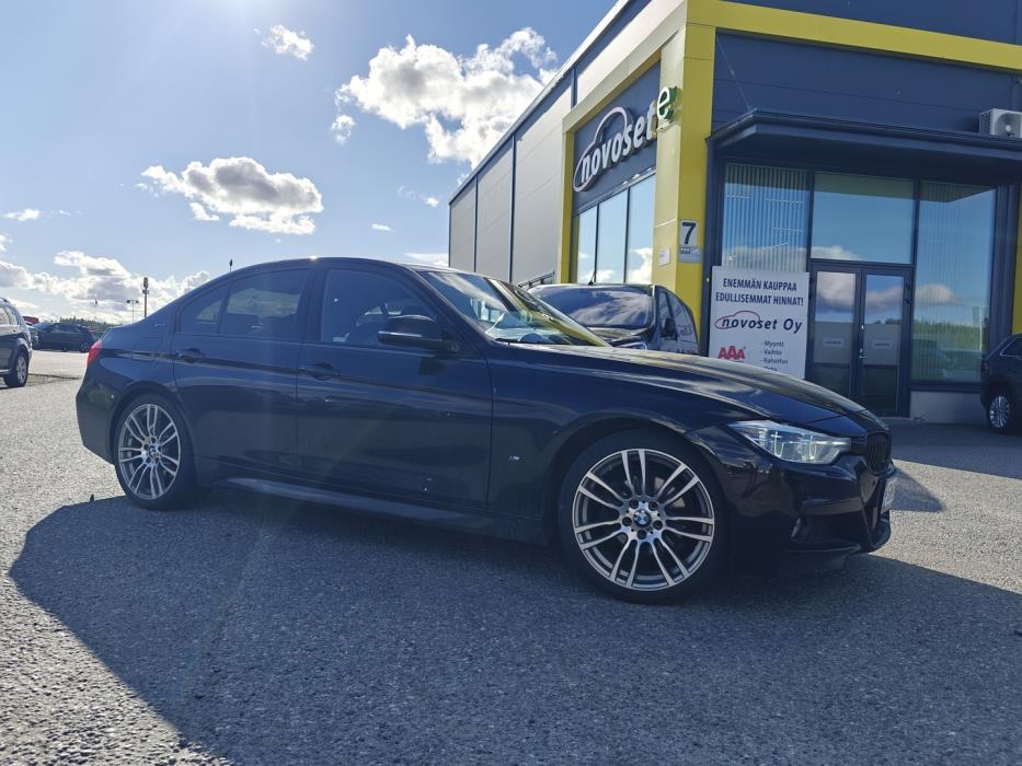 BMW 330 2017