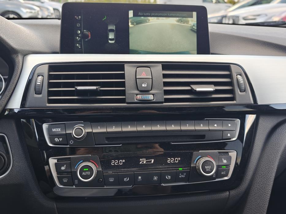 BMW 330 2017