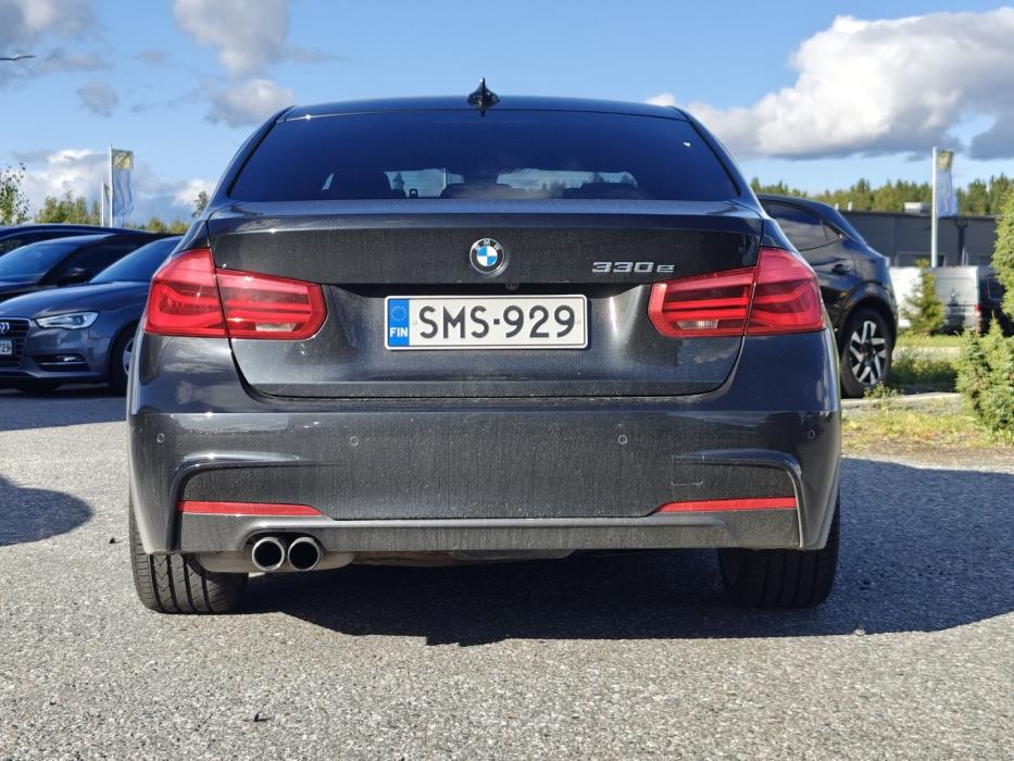 BMW 330 2017