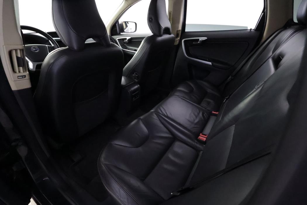 VOLVO XC60 2010