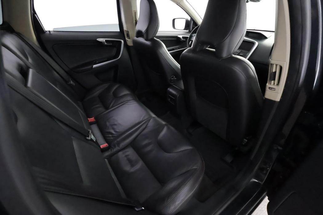 VOLVO XC60 2010