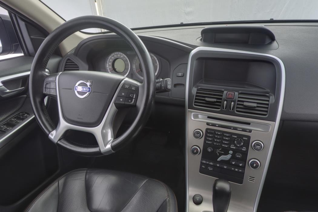VOLVO XC60 2010