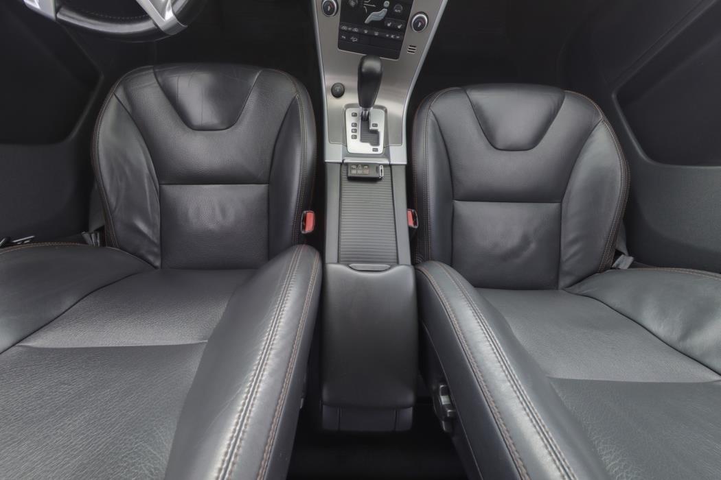 VOLVO XC60 2010