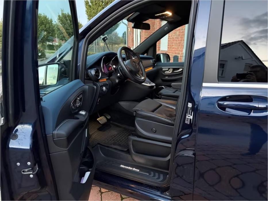 MERCEDES-BENZ EQV 2022