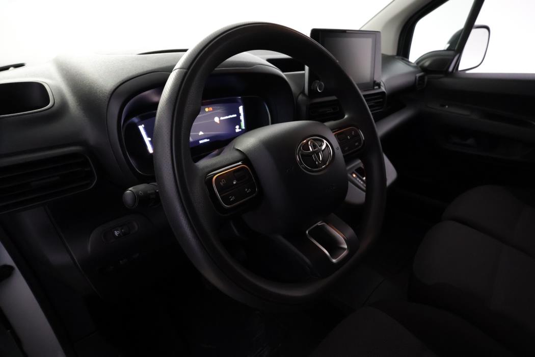 TOYOTA PROACE 2022