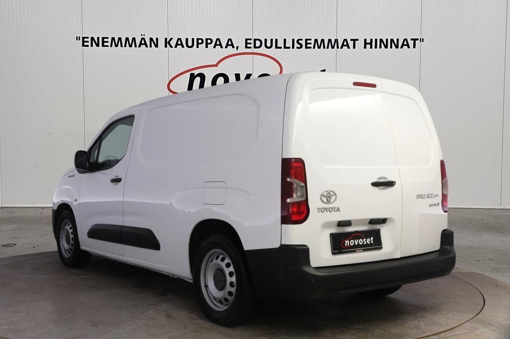 TOYOTA PROACE 2022