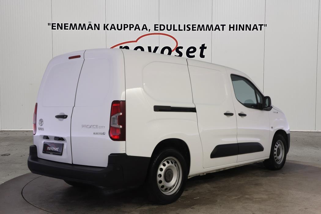 TOYOTA PROACE 2022