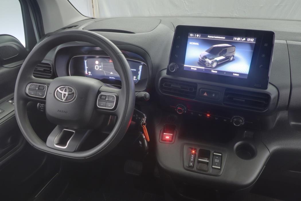 TOYOTA PROACE 2022