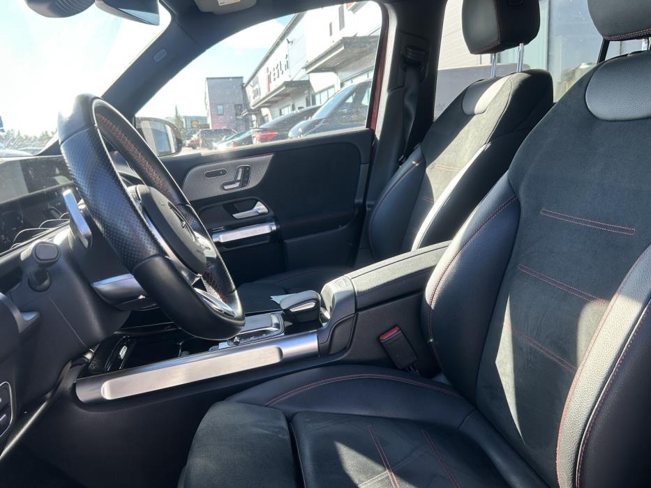 MERCEDES-BENZ EQB 2023