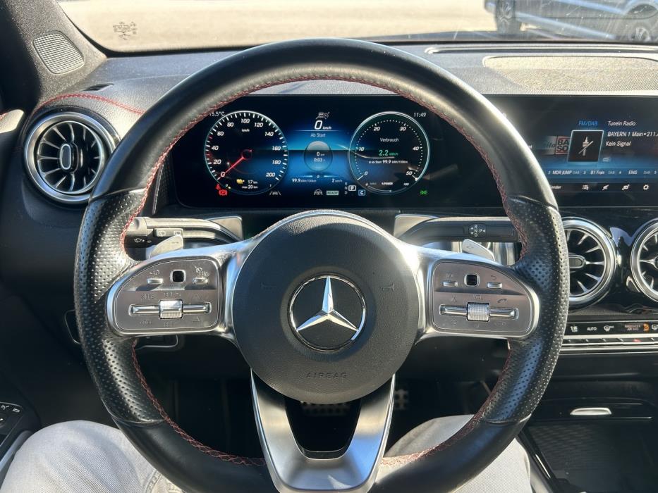 MERCEDES-BENZ EQB 2023