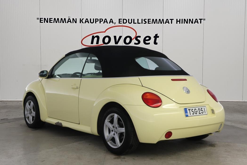 VOLKSWAGEN New Beetle 2004