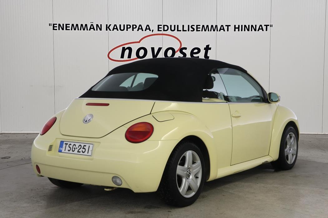 VOLKSWAGEN New Beetle 2004