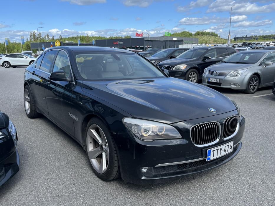 BMW 730 2009