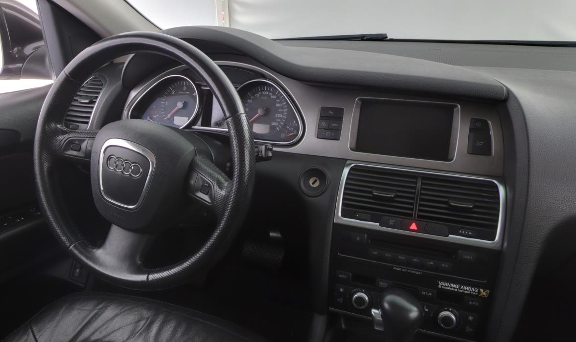 AUDI Q7 2006