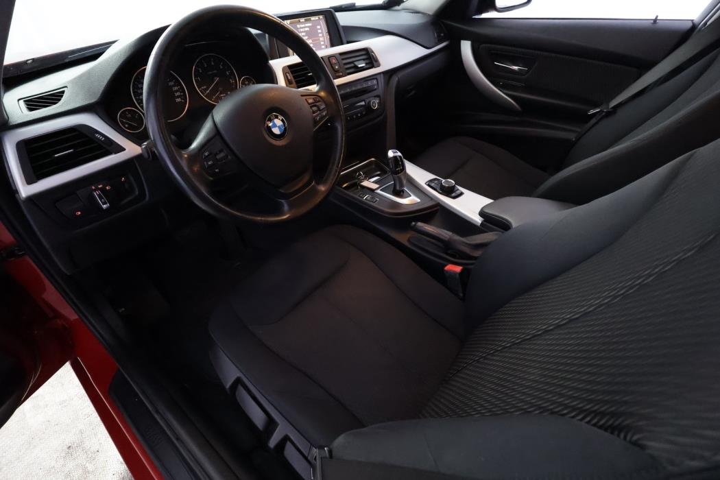 BMW 320 2013