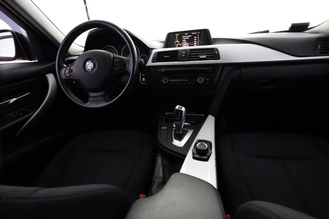 BMW 320 2013