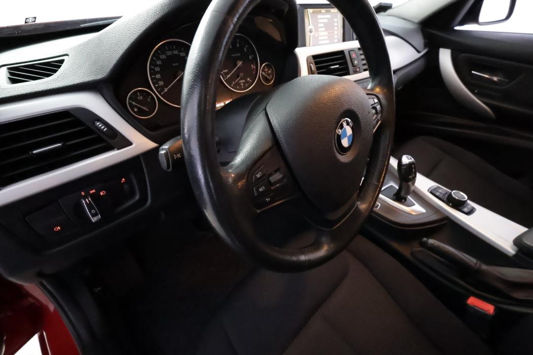 BMW 320 2013