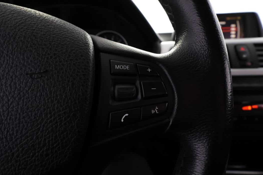 BMW 320 2013