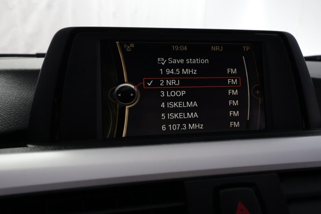 BMW 320 2013
