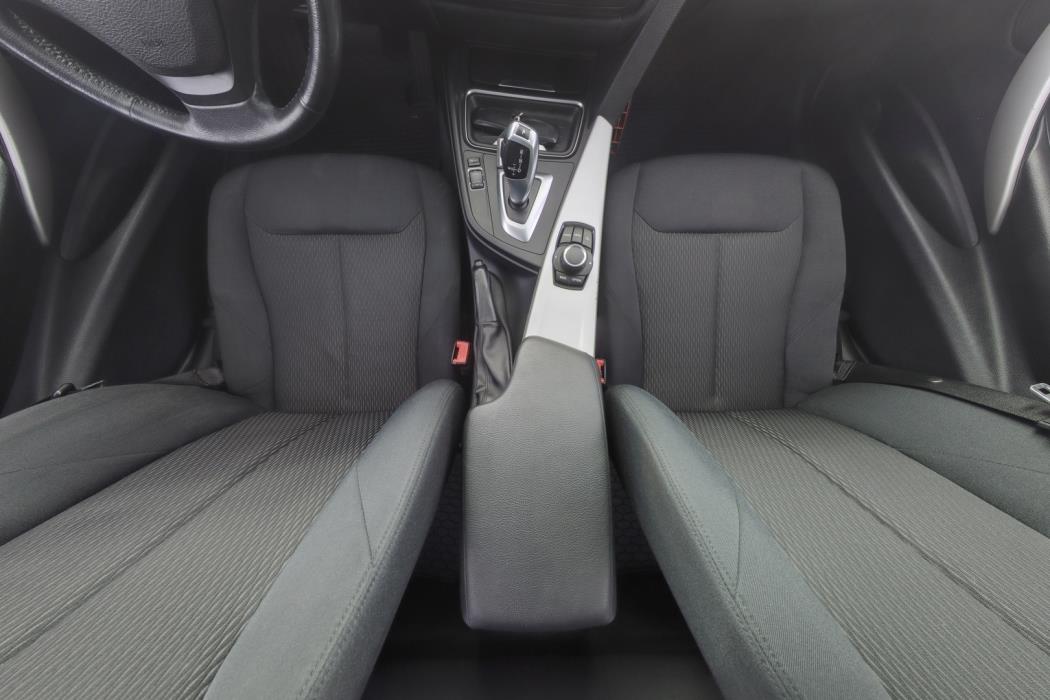 BMW 320 2013