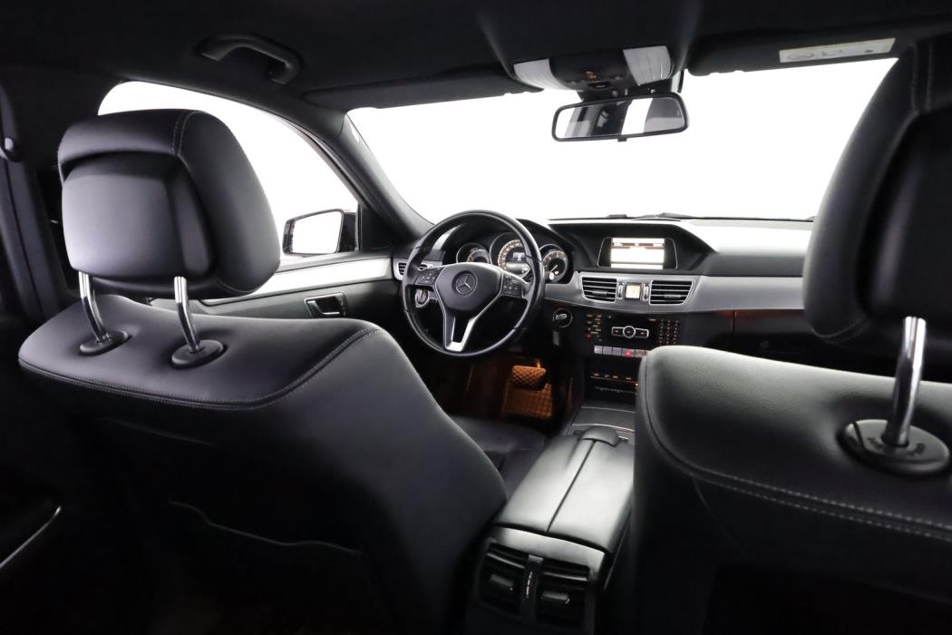 MERCEDES-BENZ E 2015