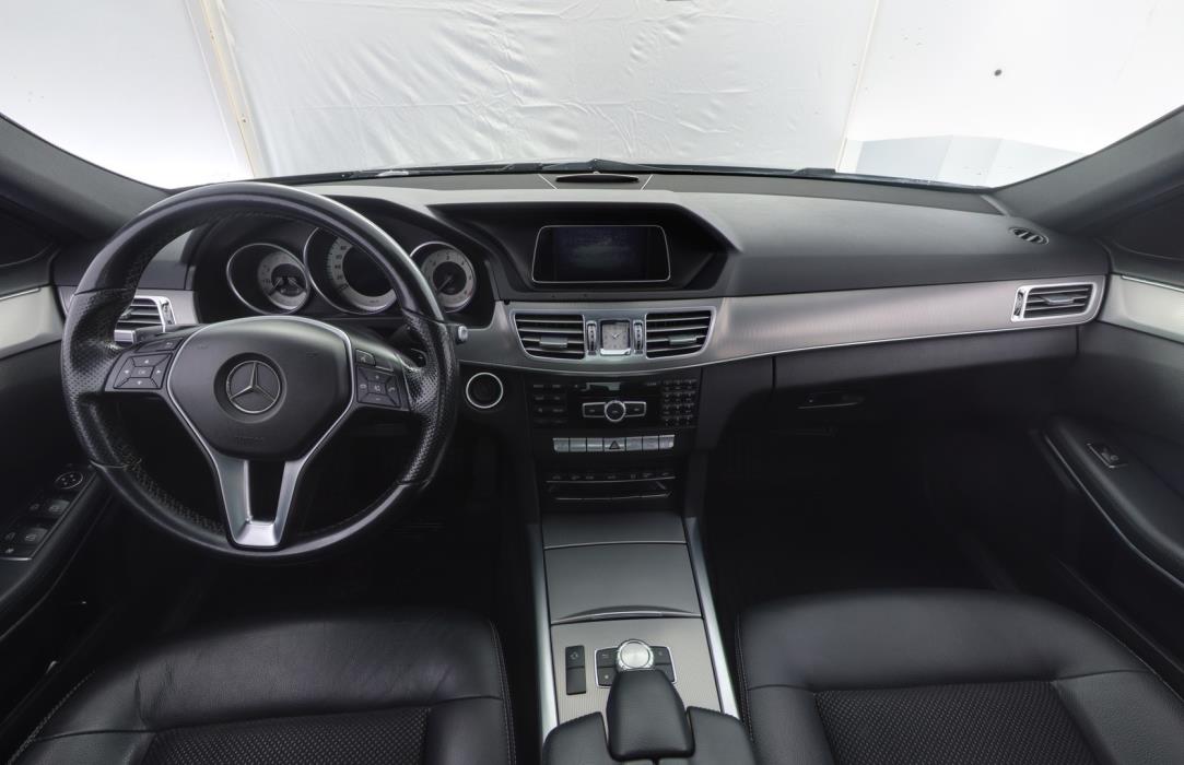 MERCEDES-BENZ E 2015