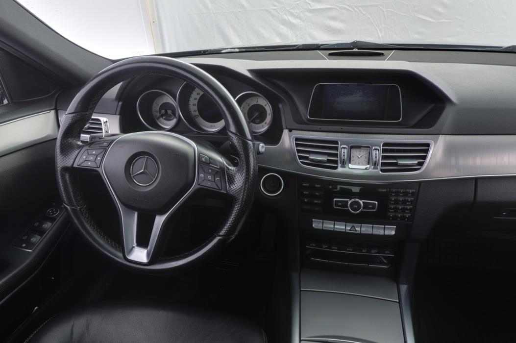 MERCEDES-BENZ E 2015