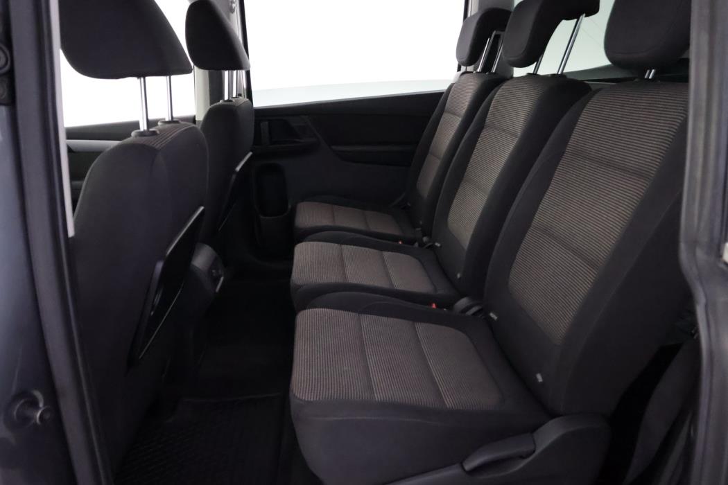 VOLKSWAGEN Sharan 2010