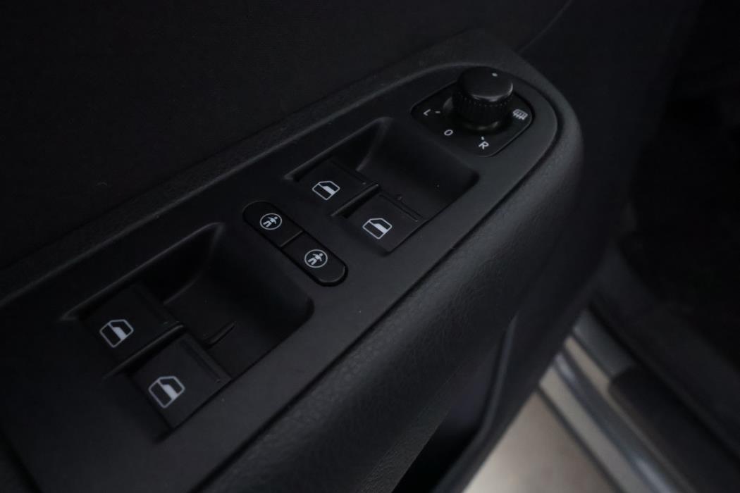 VOLKSWAGEN Sharan 2010