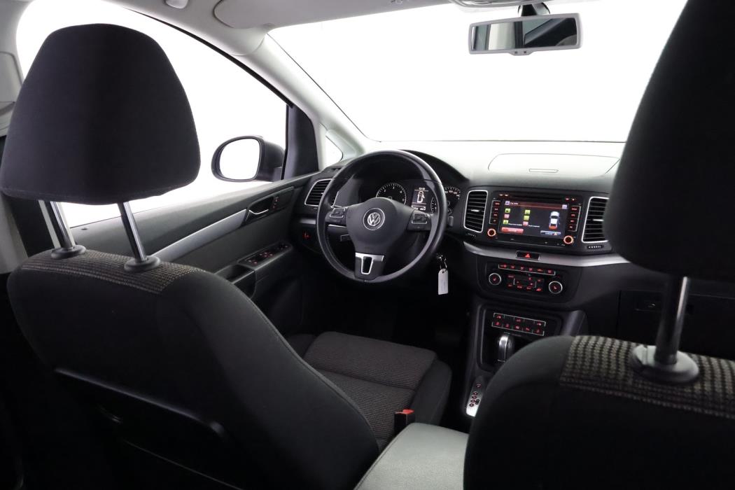 VOLKSWAGEN Sharan 2010