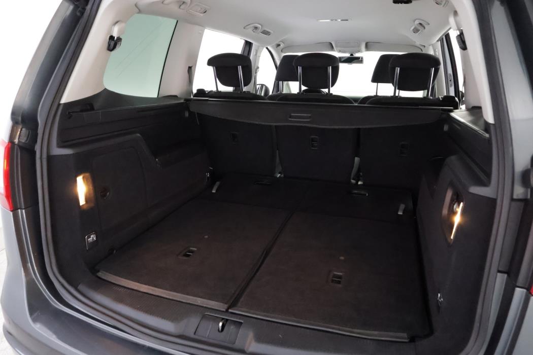 VOLKSWAGEN Sharan 2010