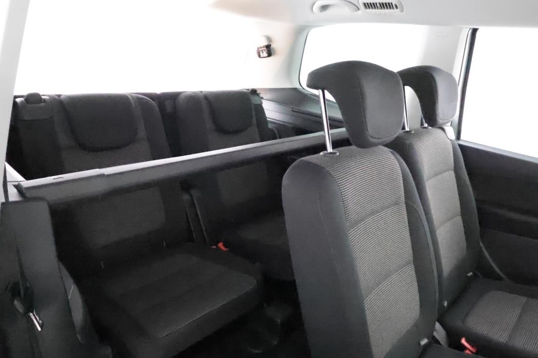 VOLKSWAGEN Sharan 2010