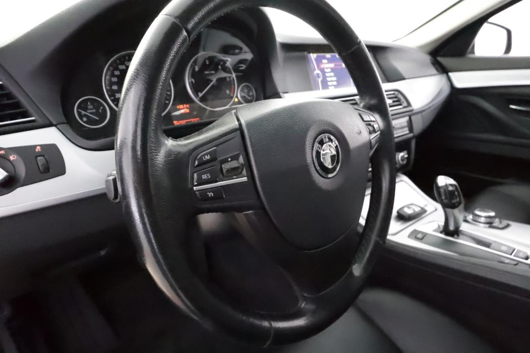 BMW 520 2011